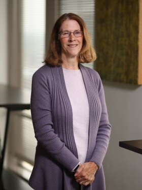 Mary Fischer Headshot