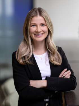 Maggie Bowler Headshot