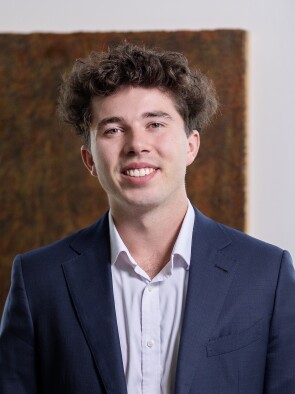 Peter Bratti Headshot