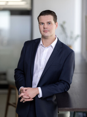 Brett Buchanan Headshot
